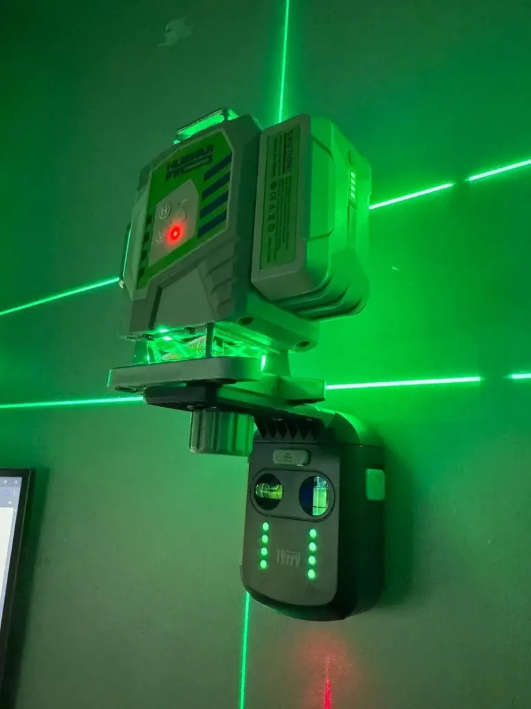 niveau laser huepar zk04cg avis
